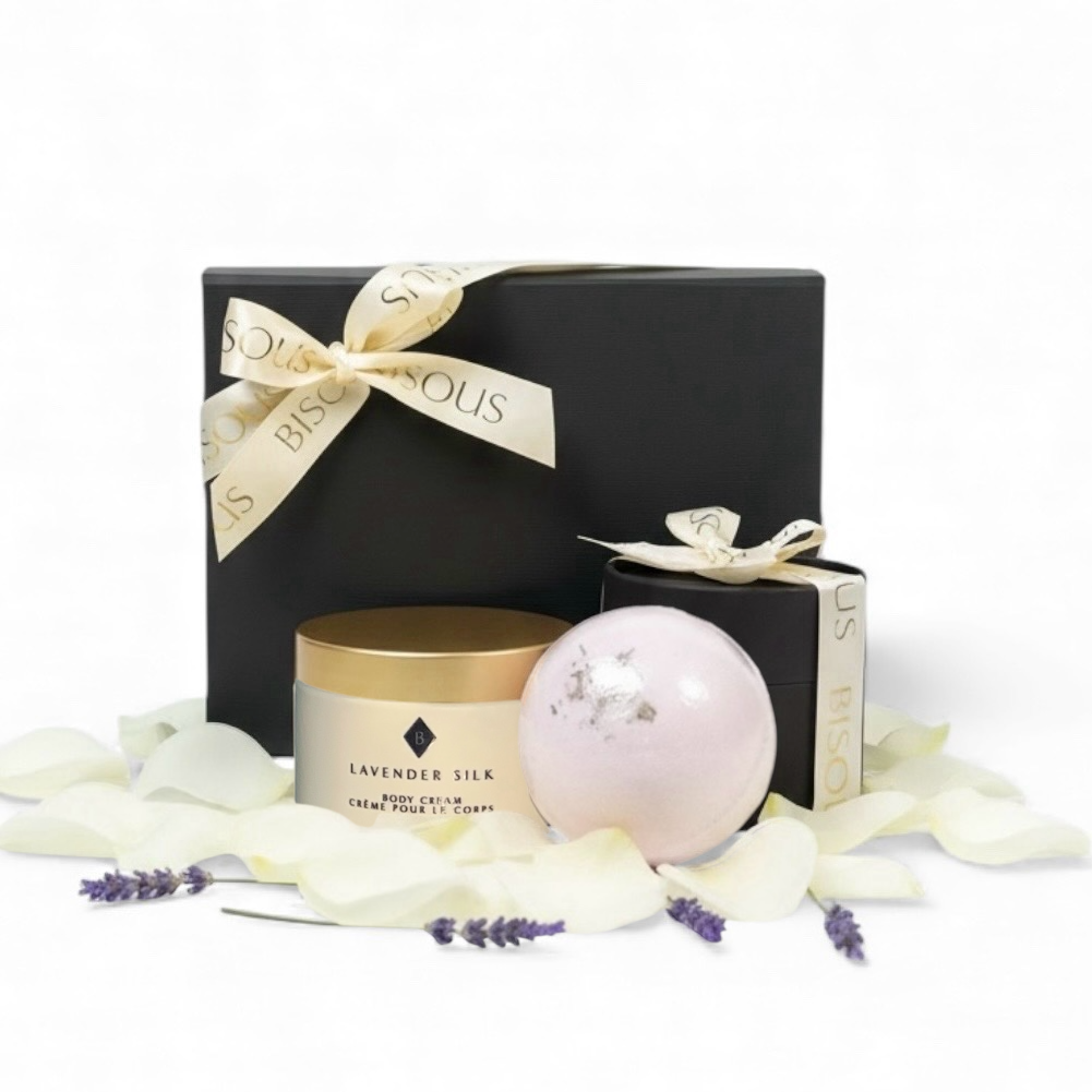 Lavender Silk Bath Bomb & Bath Salts Gift Set