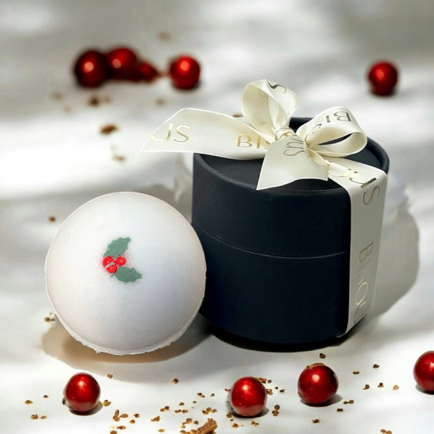 Holly Berries Bath Bomb - Christmas Collection
